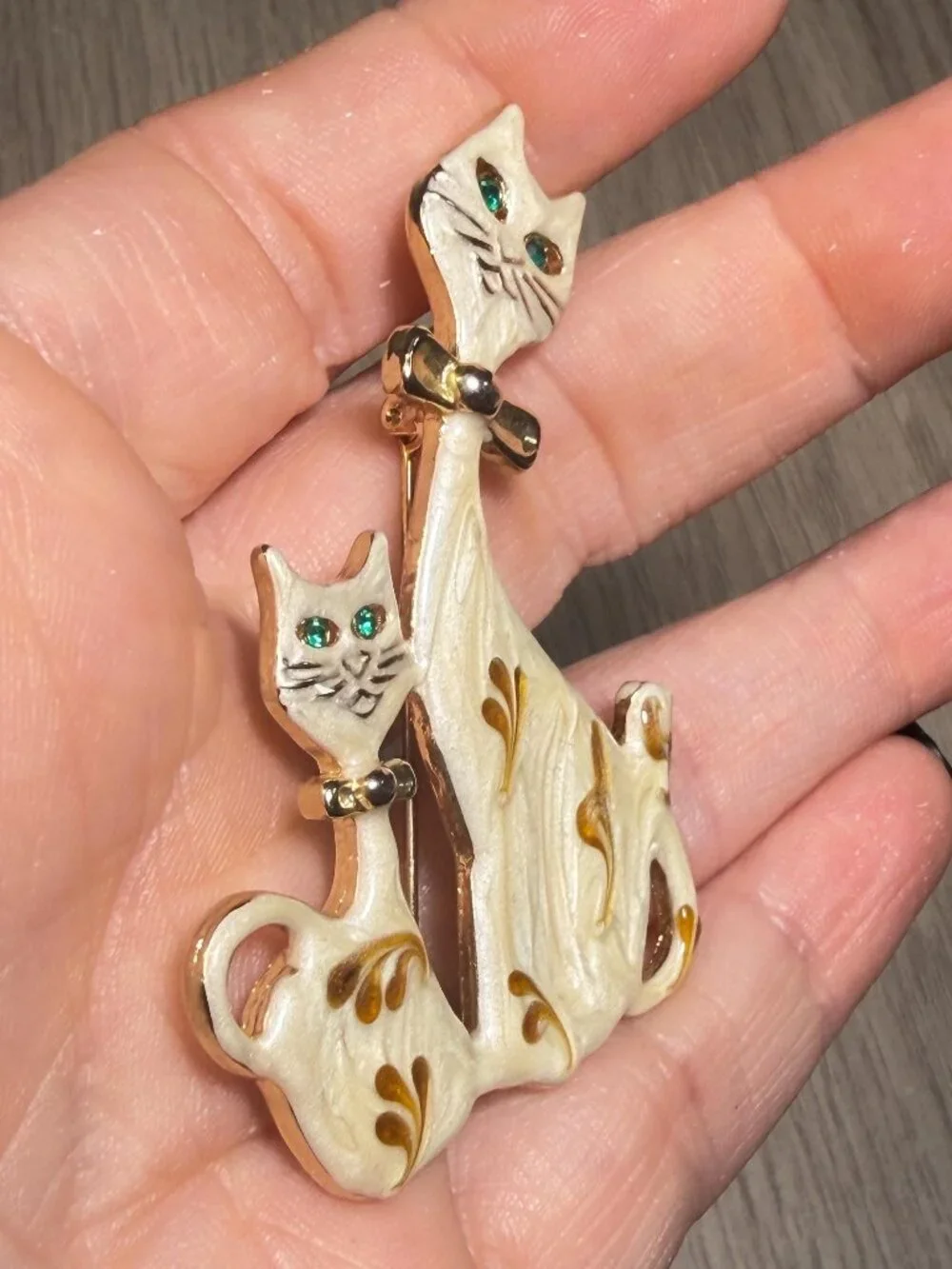 Cat Brooch Green Rhinestone Eyes Vintage Beige Mom and Kitten Cat Pin Gold Tone
